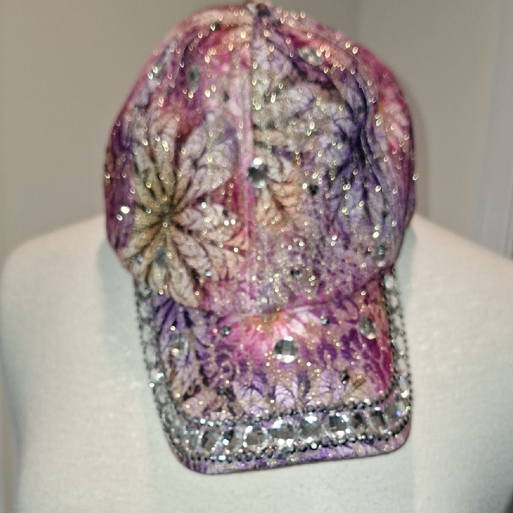 Designer FRANCE CLASSICAL FASHIONABLE Embellished Pink Cap 1 Size Fit All - Picture 11 of 16